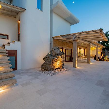 Hotel Le Mimose Сан-Теодоро Екстер'єр фото