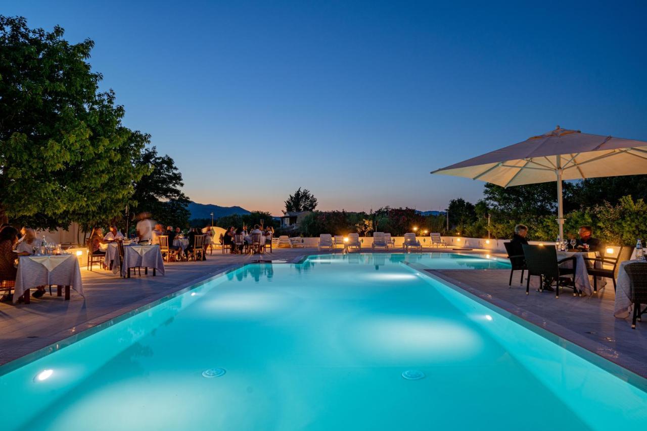 Hotel Le Mimose Сан-Теодоро Екстер'єр фото