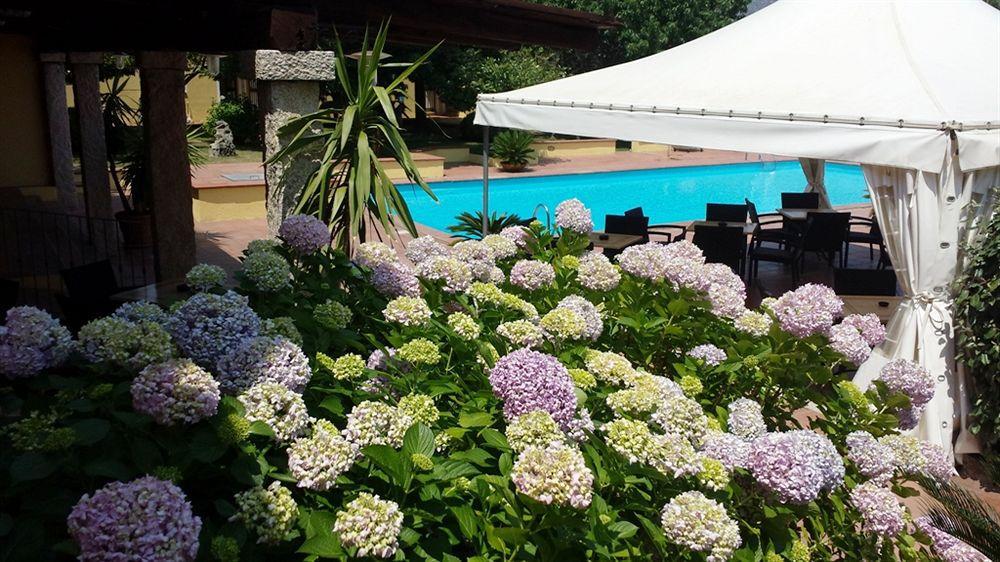 Hotel Le Mimose Сан-Теодоро Екстер'єр фото