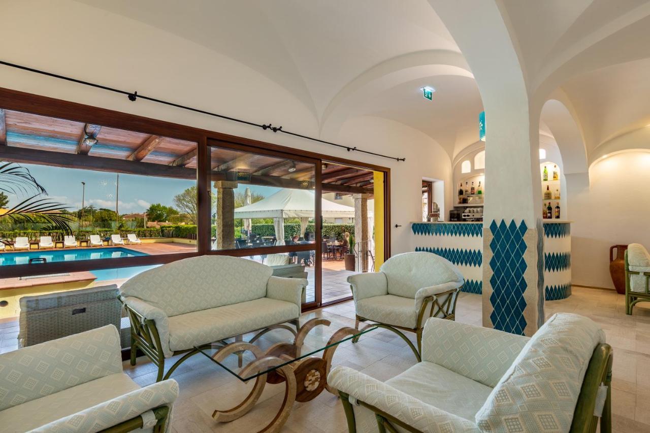 Hotel Le Mimose Сан-Теодоро Екстер'єр фото